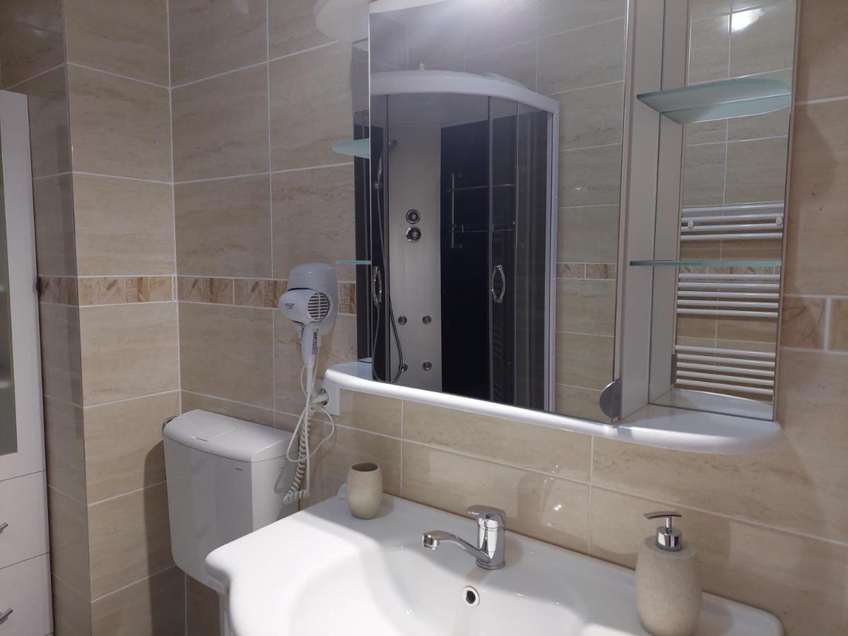 Apartament Nyx Floreşti Exterior foto